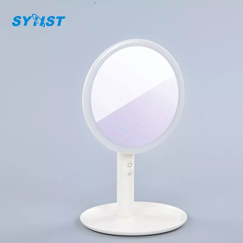 Wat is het verschil tussen een LED-make-upspiegel en een gewone aankleedspiegel met tafellamp?